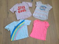 Vier T-Shirts. H&M, 110/116, Set Nordrhein-Westfalen - Langenfeld Vorschau