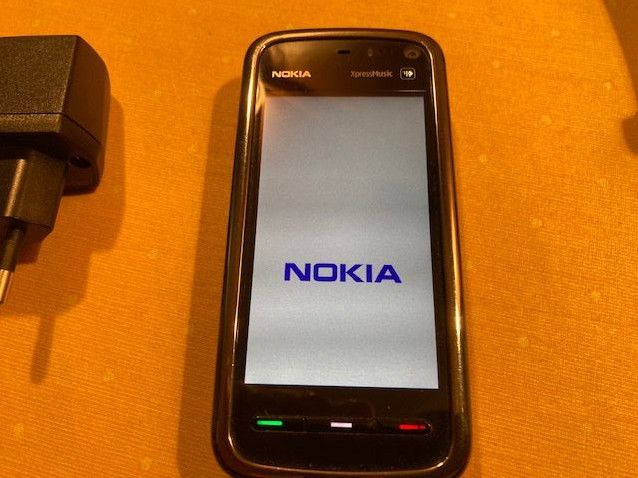 NOKIA 5800 XpressMusic mit viel Zubehör im Top Zustand in Limburg