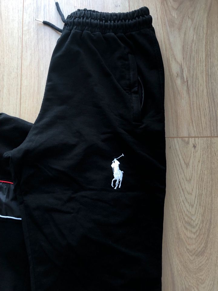 Polo Trainingsanzug Tracksuit schwarz/rot L/XL in Sindelfingen