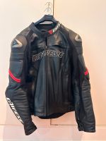 Neue Dainese Racing Leder-Motorradjacke Berlin - Wilmersdorf Vorschau