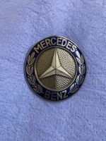 Ich verkaufe ein Emblem für Kühlergrill Mercedes W108. Bayern - Aindling Vorschau