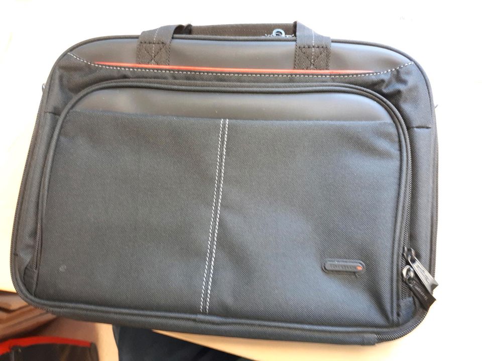 Notebook Tasche von Targus in Sulzbach a. Main