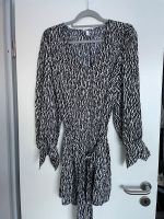 NEU, H&M Kleid schwarz, weiß, Zebra Look, L, M, Party, kurz Nordrhein-Westfalen - Tönisvorst Vorschau