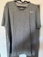 Nike Sportshirt Dri Fit in grau Gr.L zu verkaufen Schleswig-Holstein - Delingsdorf Vorschau