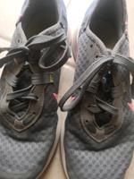 Nike sneaker Sportschuhe neon Gr. 37.5 München - Moosach Vorschau