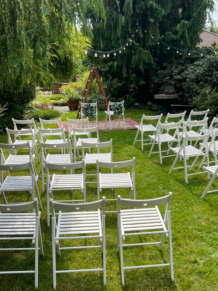100x Vintage Stühle zu vermieten Verleih Hochzeit Trauung Feier in Halle