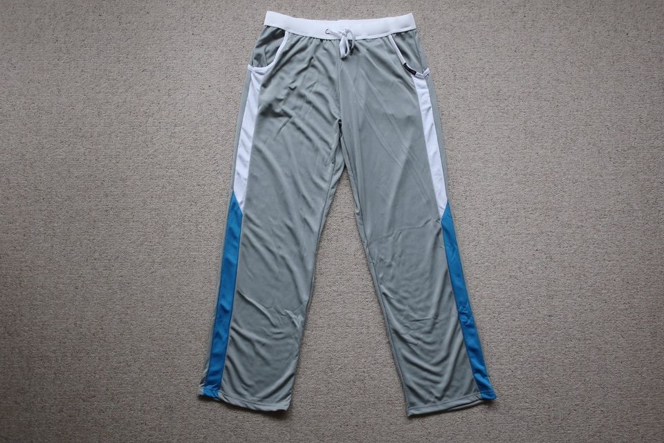 Workout Fitness Sweatpants Hose grau blau weiß Streifen XL in Niddatal