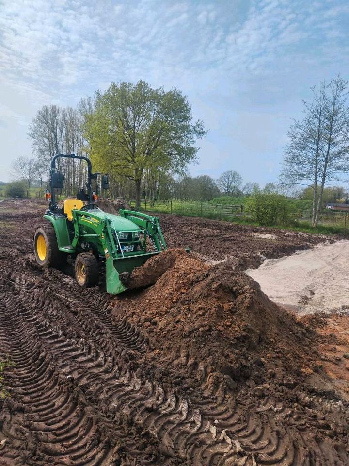 Arbeiten mit Kleintraktor und Weideschleppe! in Friesoythe