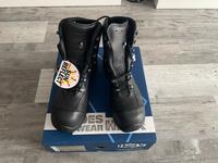 Stiefel Haix Größe 43 Sachsen-Anhalt - Merseburg Vorschau