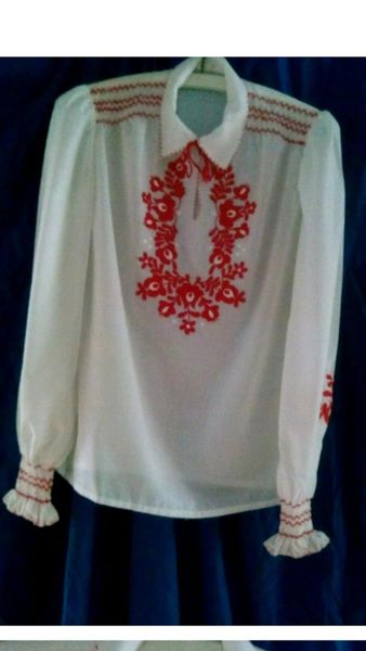 NEU Bluse ungarische Stickerei Folklore Tunika 38 40 42 RotWeiß in  Nordrhein-Westfalen - Morsbach | eBay Kleinanzeigen ist jetzt Kleinanzeigen