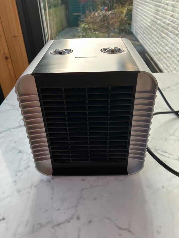 Hochwertiger Keramik Heizlüfter Switzerland max 1500 Watt TOP in Radevormwald