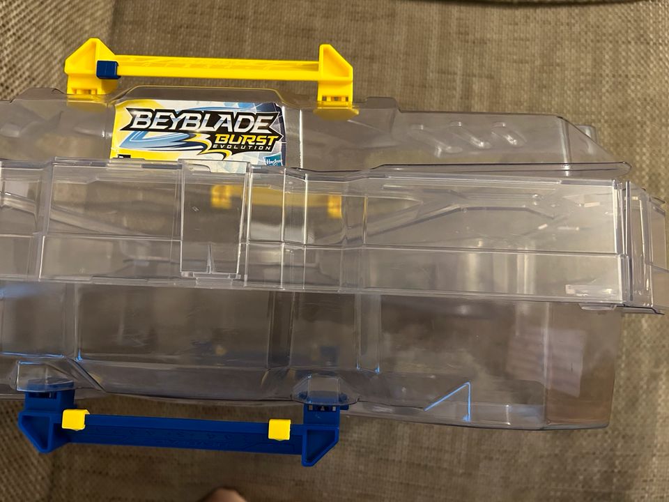 Beyblade Burst Evolution Switchstrike Battle Tower in Nürnberg (Mittelfr) -  Kleinreuth b Schweinau | Weitere Spielzeug günstig kaufen, gebraucht oder  neu | eBay Kleinanzeigen ist jetzt Kleinanzeigen