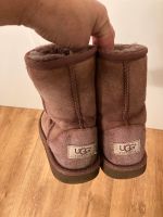 UGG Stiefel Winterstiefel 31 32 Stiefeletten Fell UGGs Berlin - Reinickendorf Vorschau