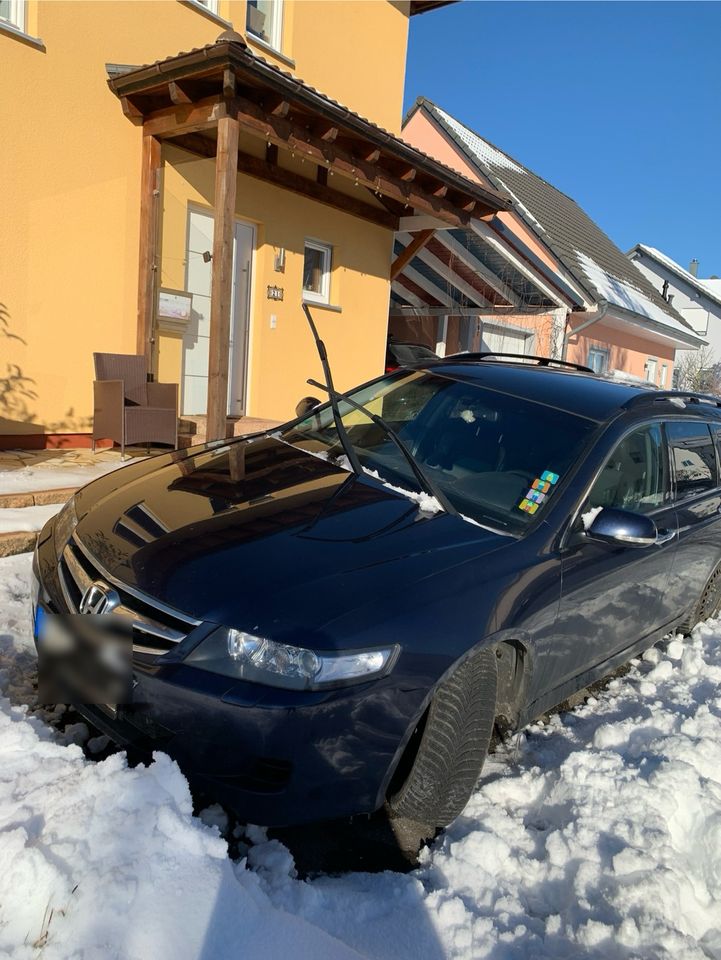 Honda Accord 2,2tdi in Riesweiler