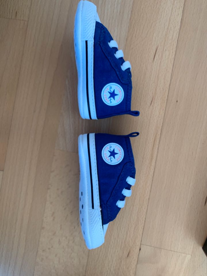 Converse Schuhe Baby Gr. 18 NEU in Wiesbaden