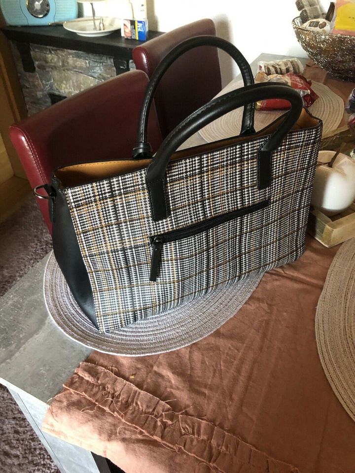 Tasche neu in Burghausen