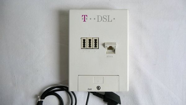 T - DSL Splitter NTBBA Siemens mit Anschlusskabel in Berlin