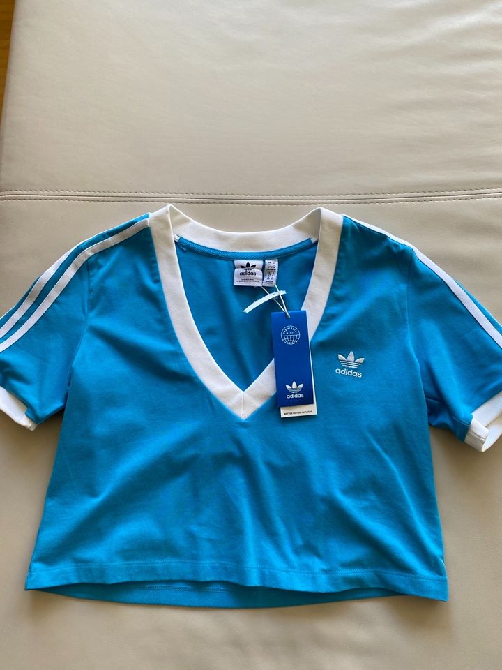 Neues Shirt von Adidas in Köngen