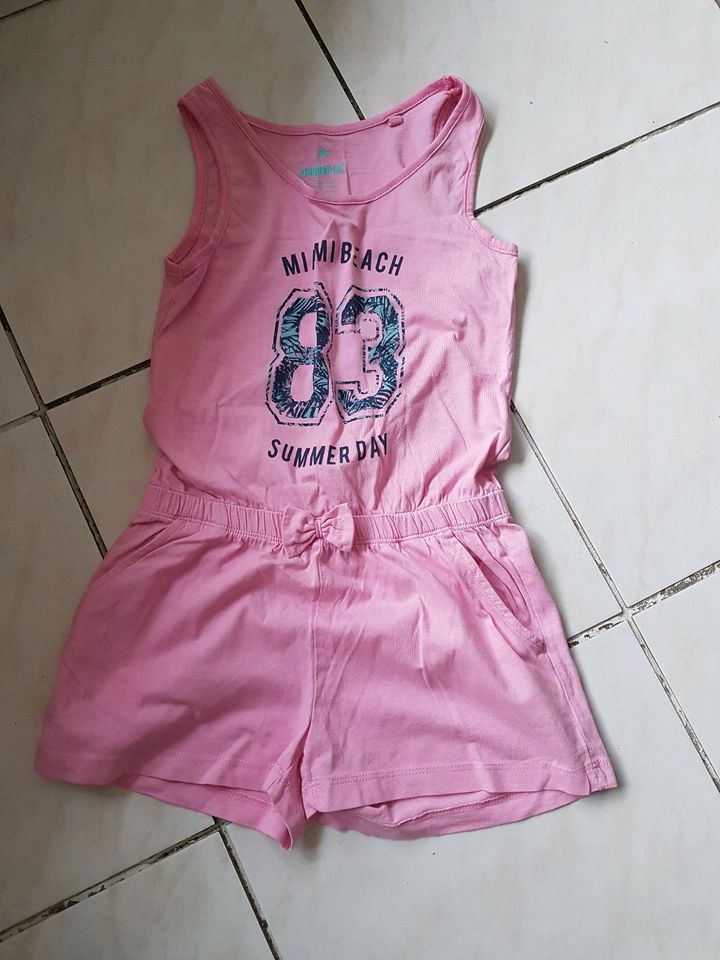 Mädchen Jumpsuit Gr. 134 in Gummersbach