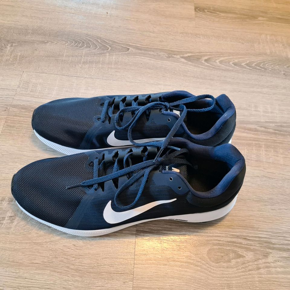 Nike Downshifter 8 Herren Laufschuhe Running Schuhe Gr:47.5 in  Nordrhein-Westfalen - Voerde (Niederrhein) | eBay Kleinanzeigen ist jetzt  Kleinanzeigen