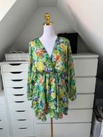 Zara Blogger luftiges Minikleid V-Ausschnitt XL Blumen grün Nordrhein-Westfalen - Altena Vorschau