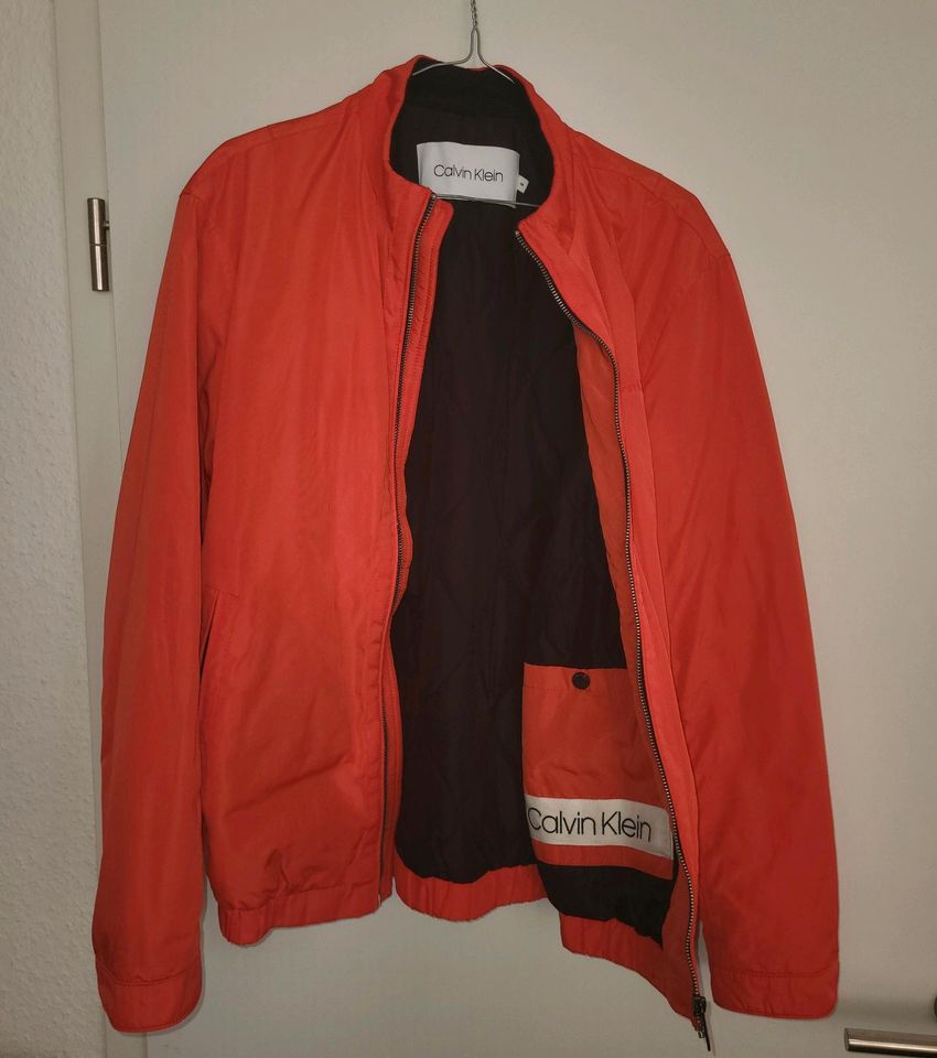 Neuwertig (Calvin Klein Jacke) Größe 48/M Neupreis 189€ Original in Hildesheim