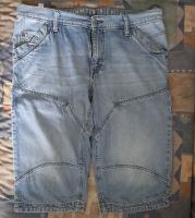 2 Stück Herren Bermuda Jeans Größe 58 und XXL(38) Sachsen - Klingenthal Vorschau