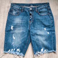 NEU**Destroyed**Ital. Jeans Bermuda kurze Hose Gr. 46 M Niedersachsen - Nordhorn Vorschau