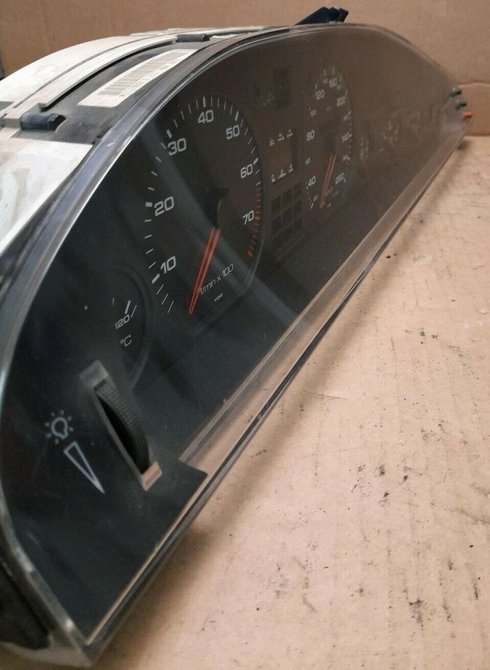 Tachometer Audi 100 V8 quattro in Kodersdorf