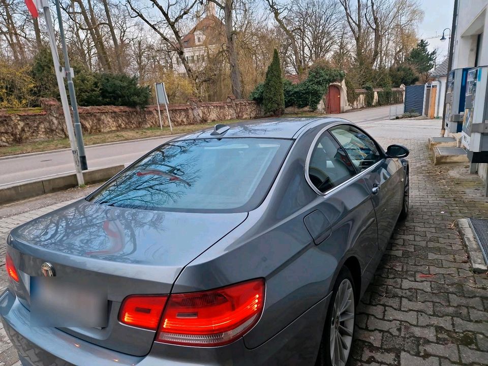 BMW E92  3.0d Coupe Megavollausstattung Alpina D3 in Stadtbergen