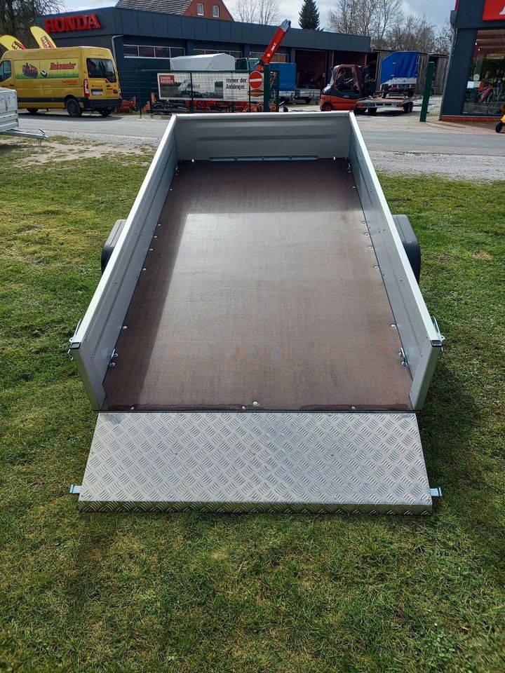 Anhänger 750kg Rückwärtskipper 2435x1235mm, befahrbare Klappe in Diepenau