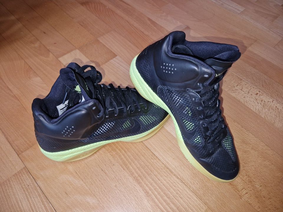 Nike Basketball Schuhe Hyperfuse Gr.42,5 in Stuttgart