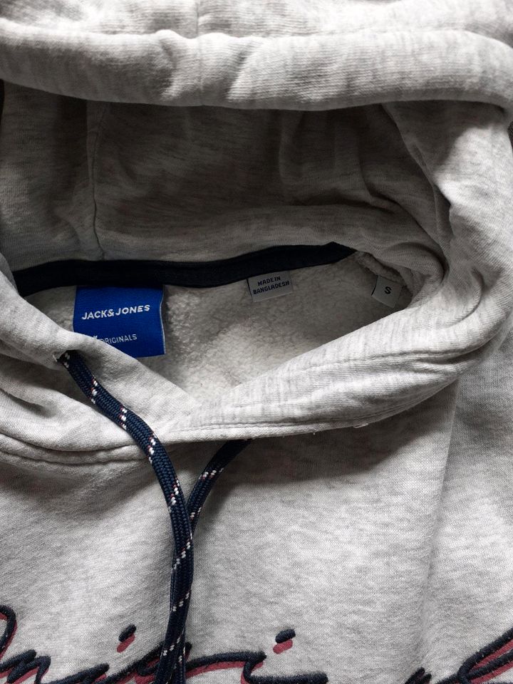 2 Sweatshirts Hoodies von Jack & Jones Größe S in Lenzkirch