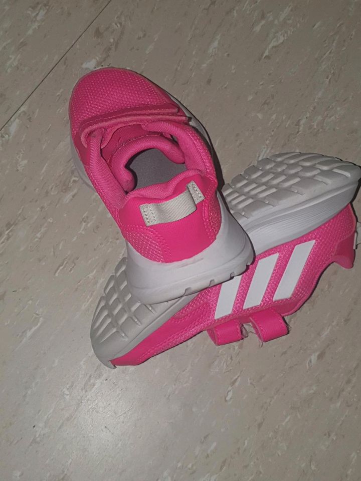 Adidas Mädchen schuhe in Hamburg