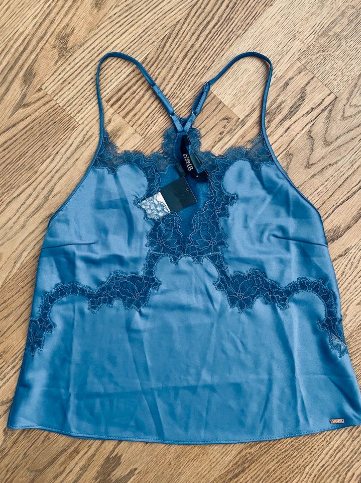 Hunkemöller Noir Pyjama Set Satin blau Größe S neu in Düsseldorf