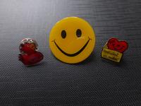 3 Anstecker Pin Smily, Verdi, DJH Rheinland-Pfalz - Gebhardshain Vorschau