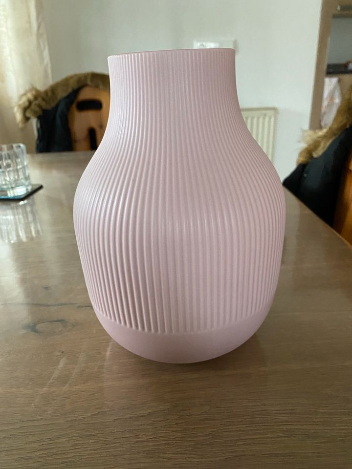 Ikea Vase in rosa in Zell