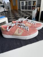 GUESS Sneaker Gr. 41 rosa Neu Niedersachsen - Hessisch Oldendorf Vorschau