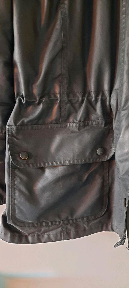 Barbour Damen Jacke schwarz gewachst in Hamburg