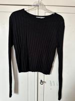 Schwarzes Langarmshirt Niedersachsen - Bückeburg Vorschau
