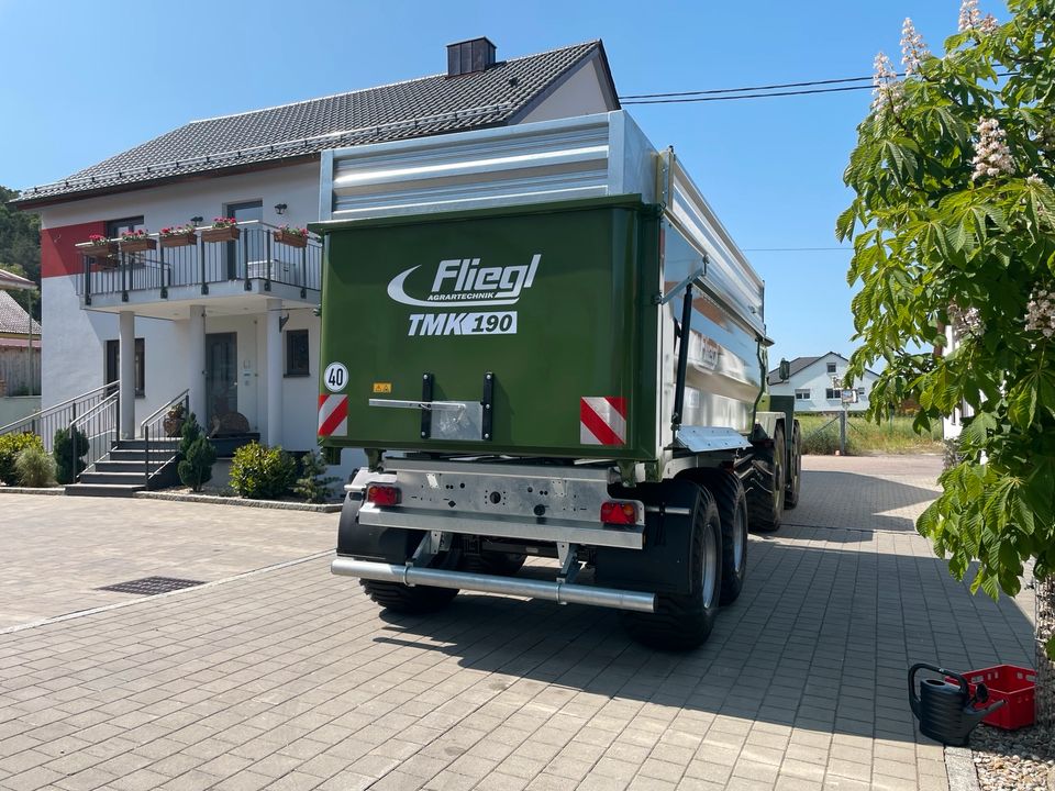 Fliegl TMK 190 FOX Muldenkipper, Kipper Anhänger Traktor in Rennertshofen