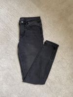 Neue Vero Moda Jeans XS Grau Friedrichshain-Kreuzberg - Friedrichshain Vorschau