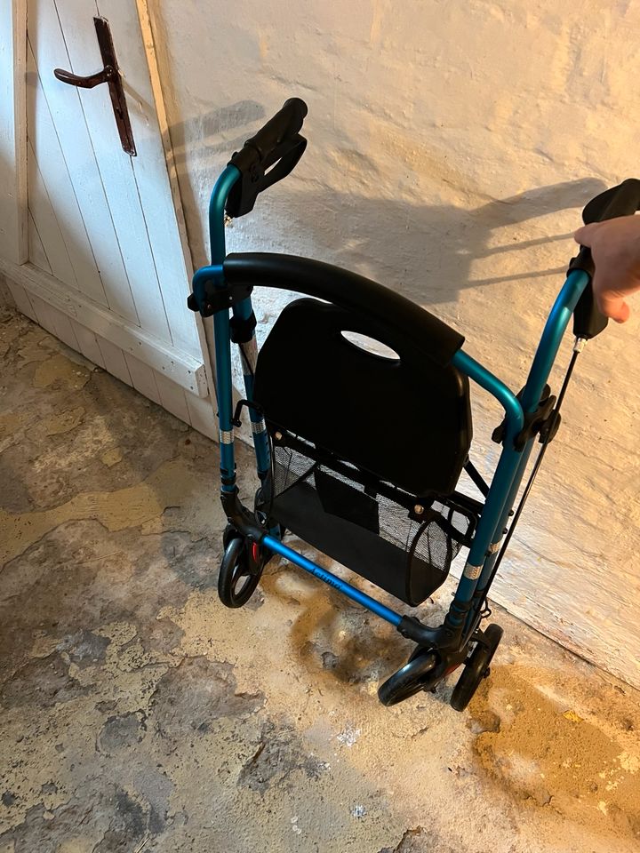 Aluminium Rollator Actimo light Blue klappbar sehr leicht in Mohlsdorf