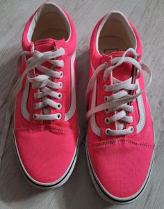 Vans neon hot sale pink and black
