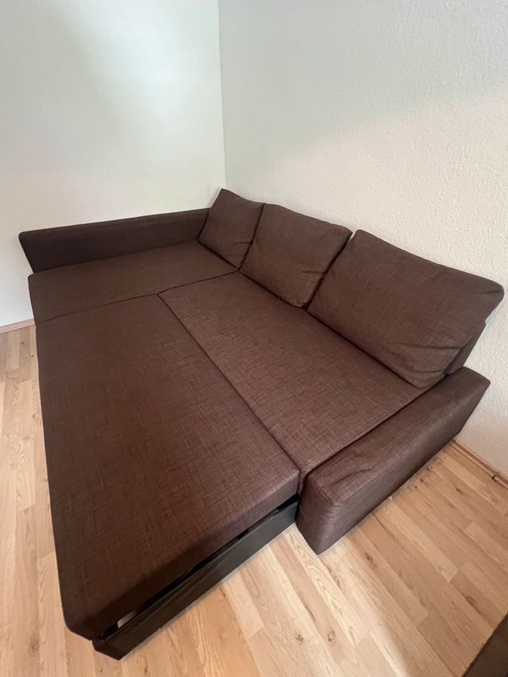 Ecksofa mit Bettkasten, Ikea Friheten, Farbe Braun in Leverkusen