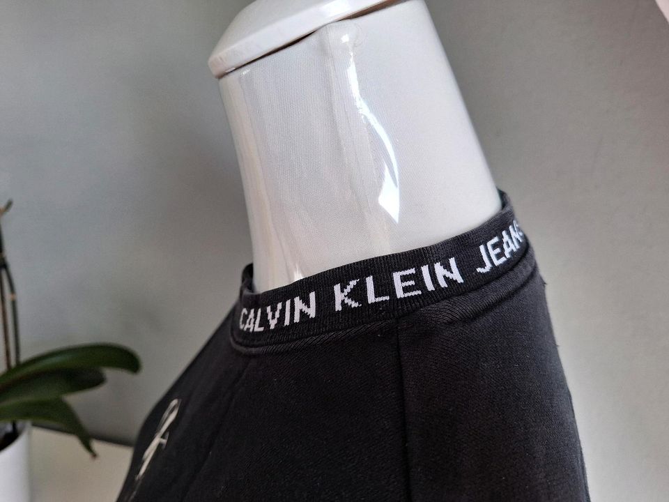Sweatshirt von Calvin Klein in Varel