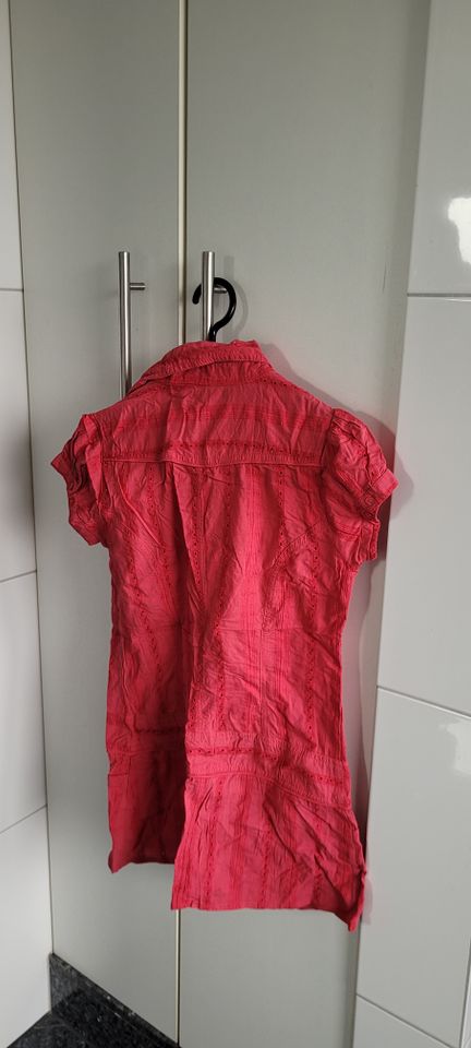 Damen Bluse / Hemd kurzarm von Vera Moda Gr. S in rot in Viersen