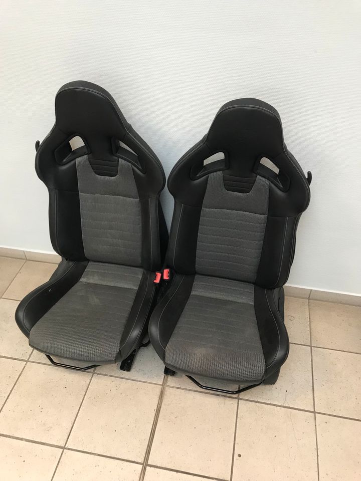 Opel Corsa D OPC NRE Nürburgring Recaro Sitze VW BMW Audi Seat * in Köthen (Anhalt)