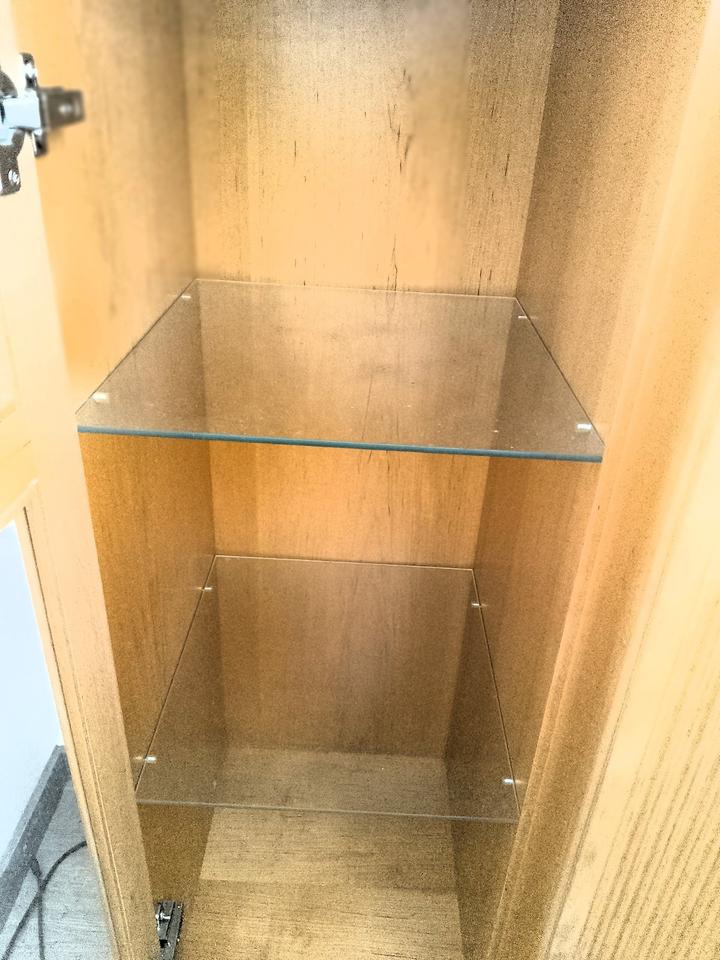 Sideboard, Anrichte, Schrank, massiv Erle sehr gepflegt, zeitlos in Georgsheil
