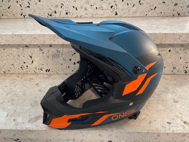 MTB Fullfacehelm O'Neil mit passender Brille von O'Neil wie neu in Mettlach